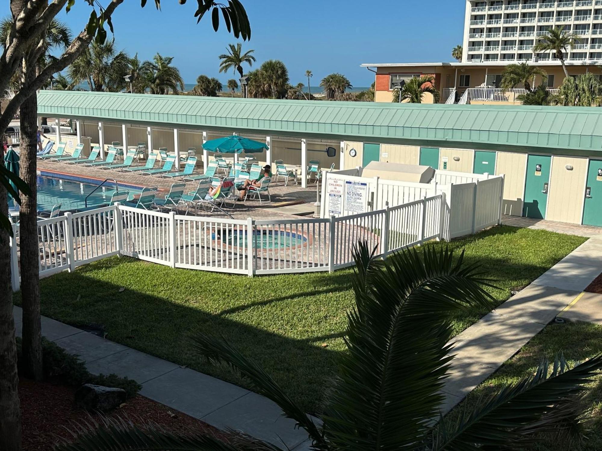 Treasure Island Beach Club 727-360-7096 St. Pete Beach Eksteriør bilde